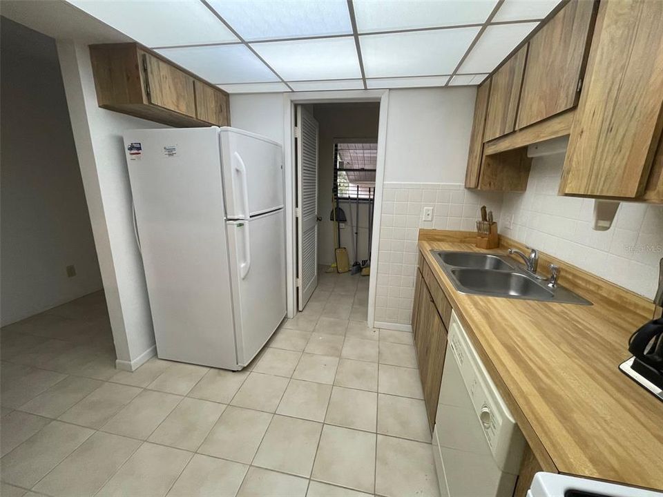 For Sale: $237,500 (2 beds, 2 baths, 1224 Square Feet)