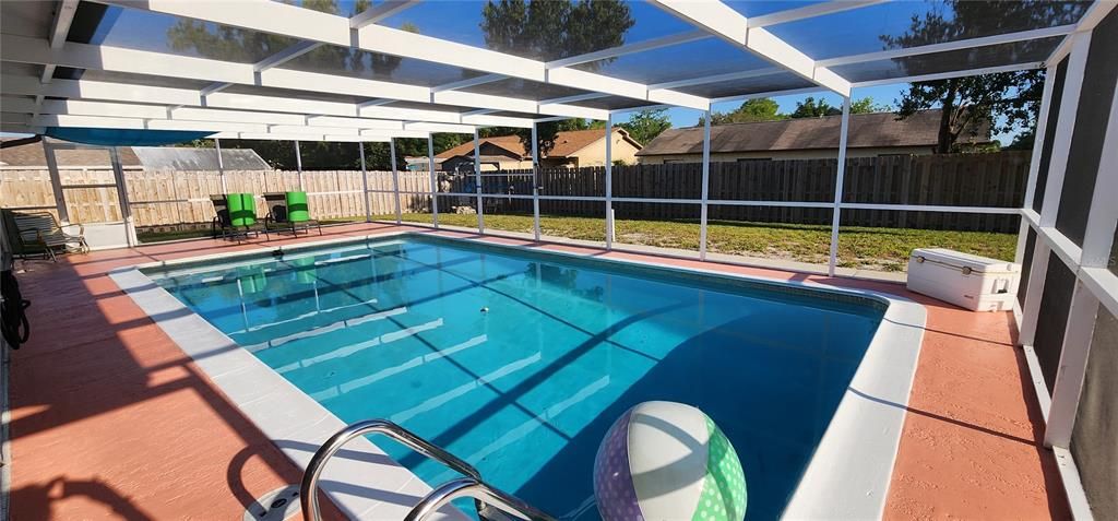 POOL & SCREENED LANAI