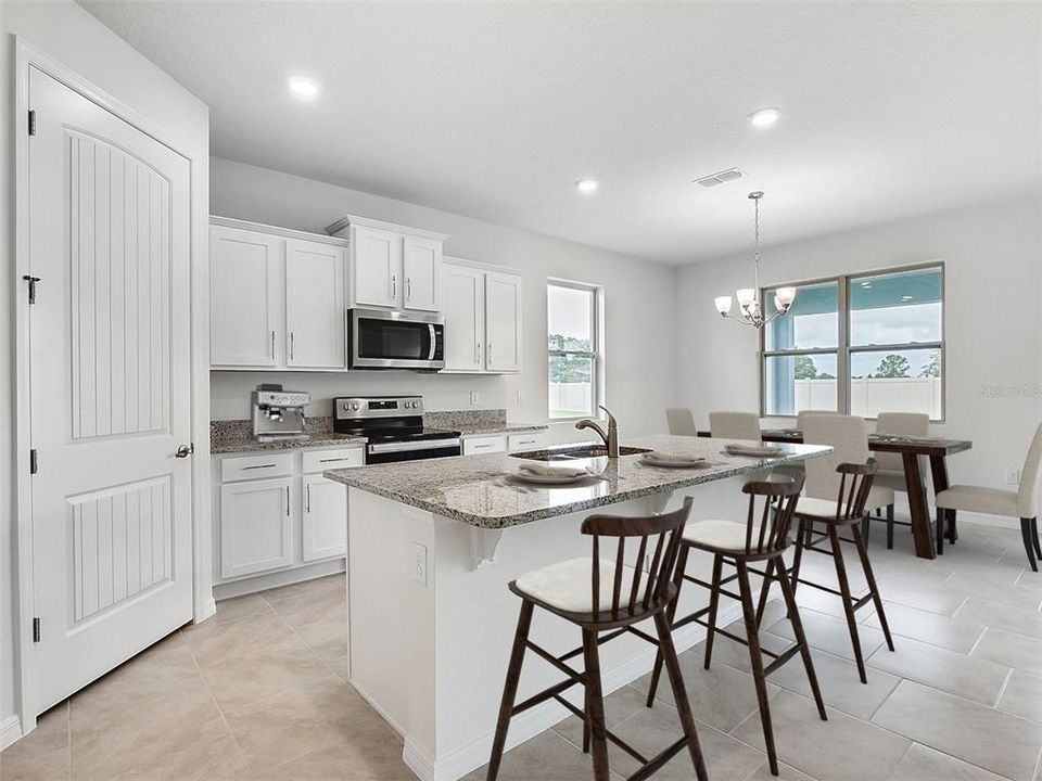 For Sale: $345,991 (3 beds, 2 baths, 1641 Square Feet)