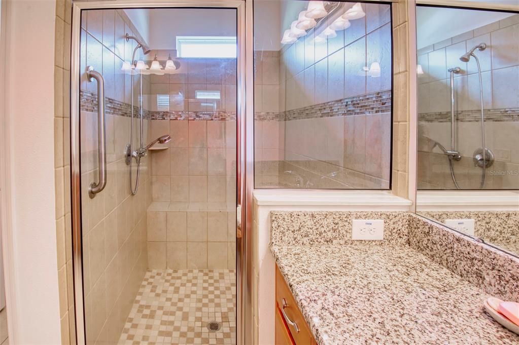 待售: $344,000 (2 贝兹, 2 浴室, 1658 平方英尺)
