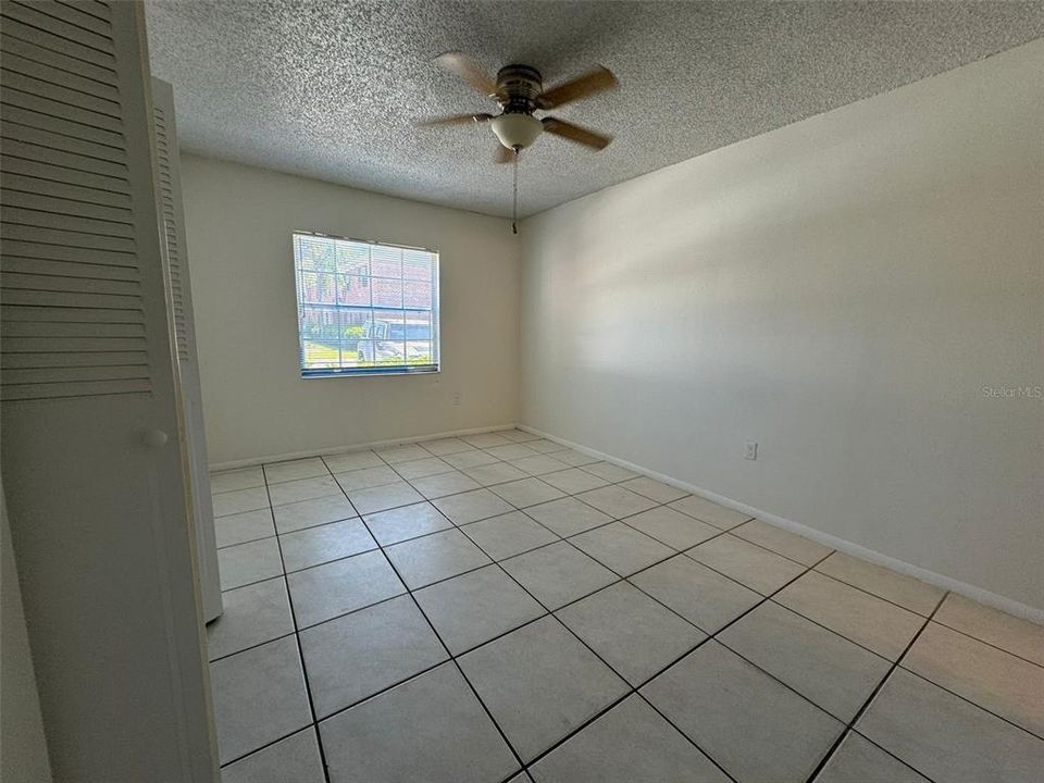 For Rent: $1,850 (2 beds, 1 baths, 970 Square Feet)