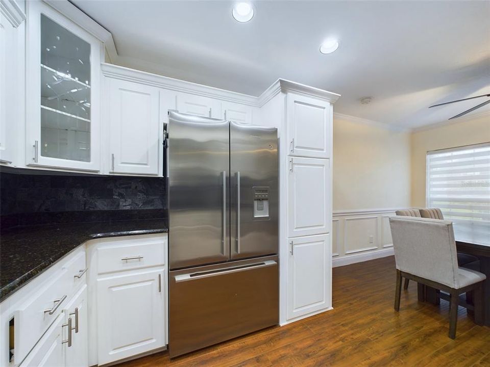For Sale: $190,000 (3 beds, 2 baths, 1274 Square Feet)