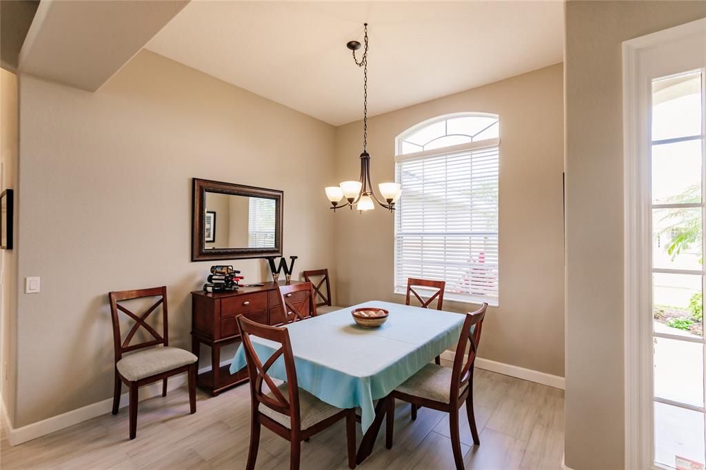Active With Contract: $429,000 (3 beds, 2 baths, 1664 Square Feet)