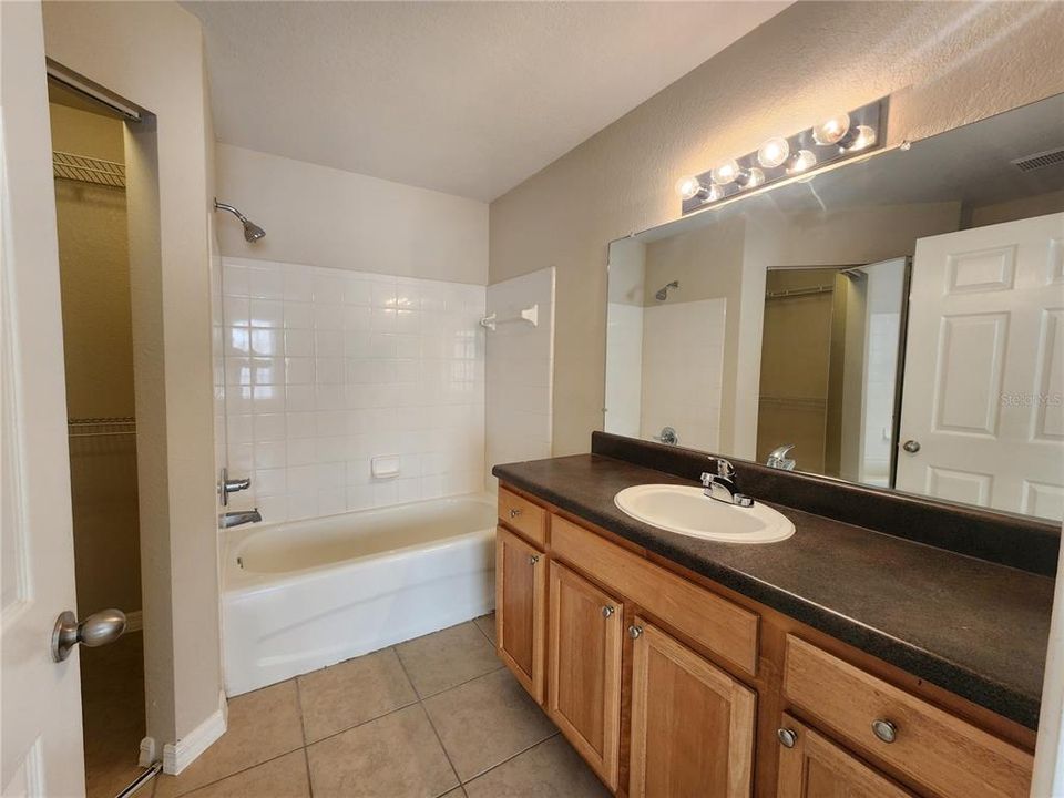最近租的: $1,675 (2 贝兹, 2 浴室, 1255 平方英尺)
