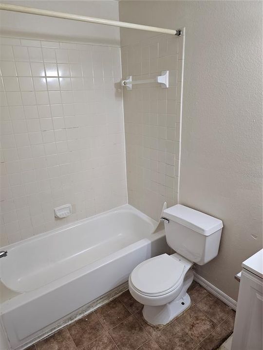 For Sale: $155,900 (1 beds, 1 baths, 627 Square Feet)