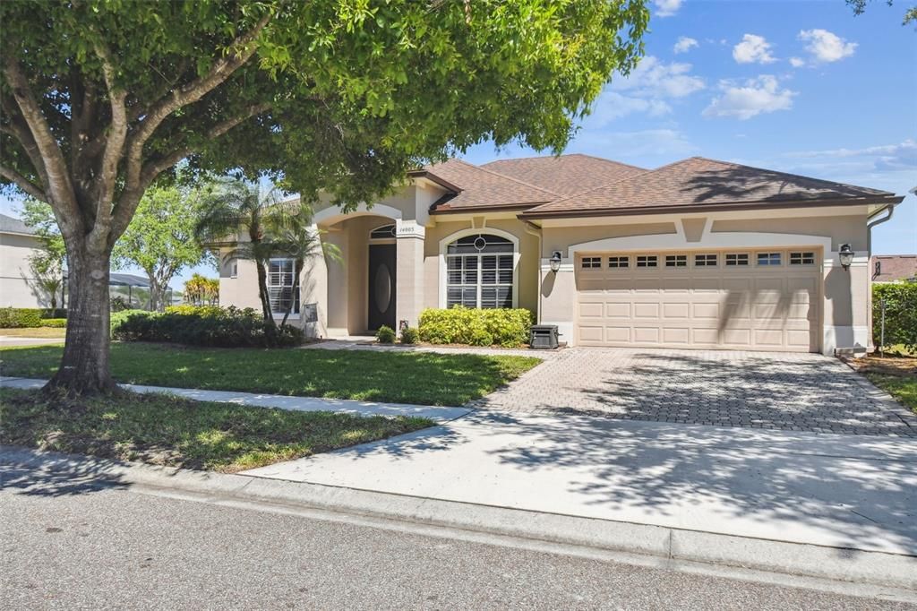 Active With Contract: $738,900 (4 beds, 3 baths, 2698 Square Feet)