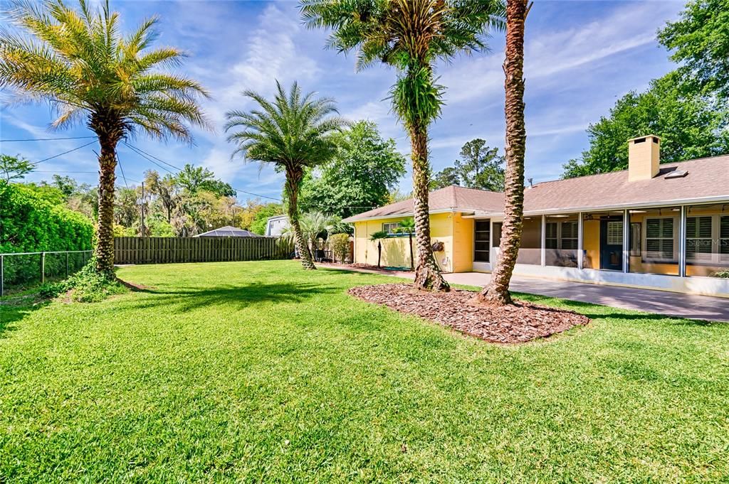 Active With Contract: $579,000 (4 beds, 3 baths, 3006 Square Feet)