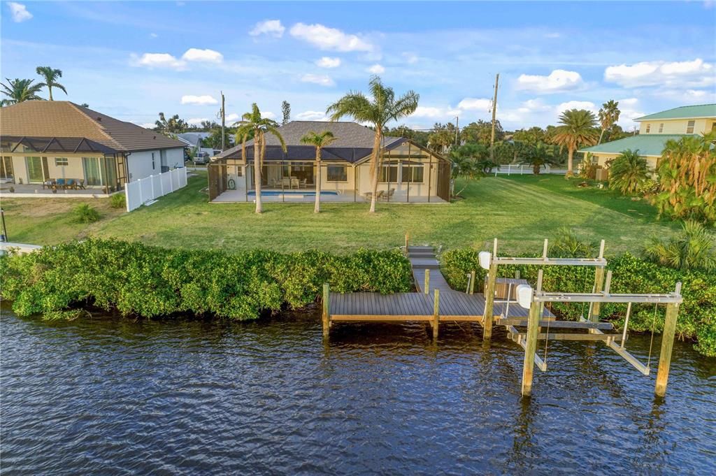 For Sale: $998,000 (3 beds, 2 baths, 2099 Square Feet)