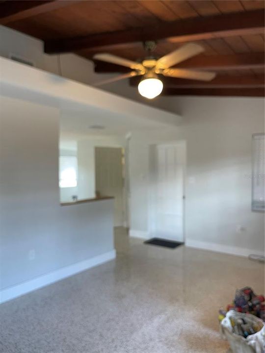 For Rent: $2,500 (2 beds, 1 baths, 993 Square Feet)