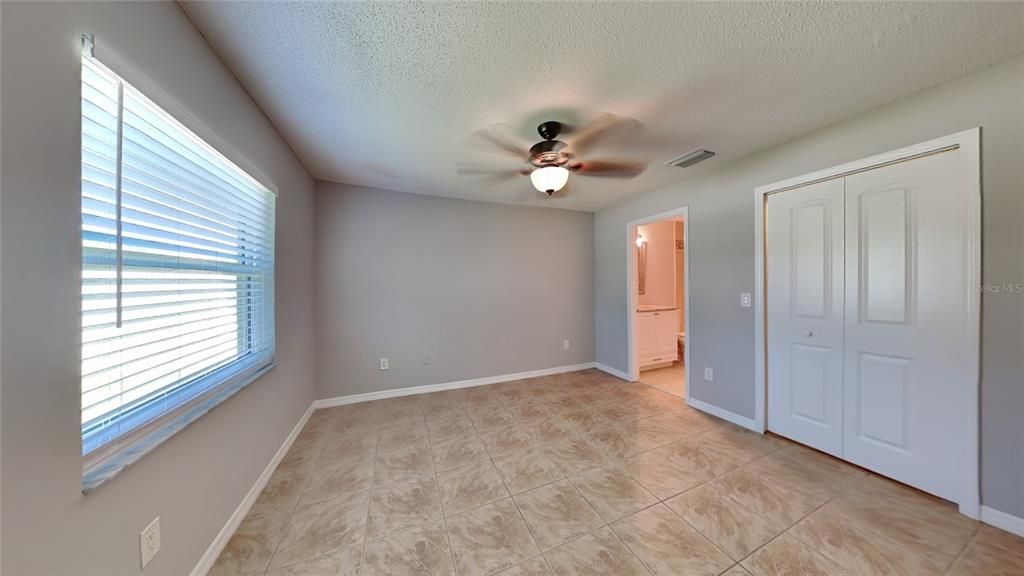 Active With Contract: $407,900 (4 beds, 2 baths, 1457 Square Feet)