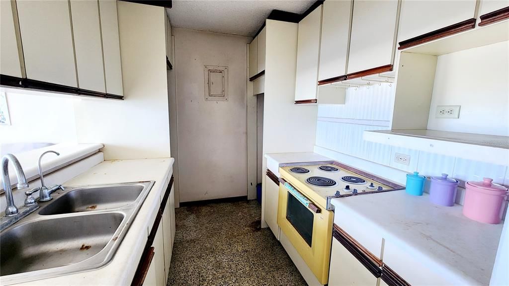 Vendido Recientemente: $299,000 (1 camas, 1 baños, 700 Pies cuadrados)