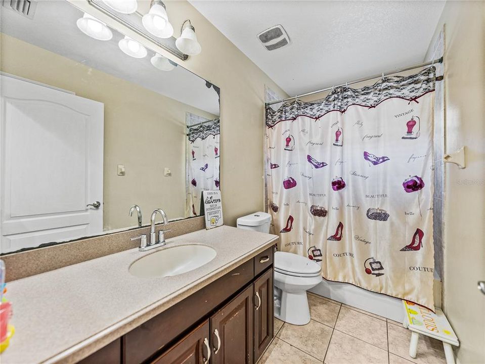 For Sale: $429,900 (3 beds, 2 baths, 2037 Square Feet)