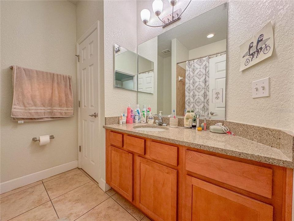 For Sale: $259,900 (2 beds, 2 baths, 1450 Square Feet)