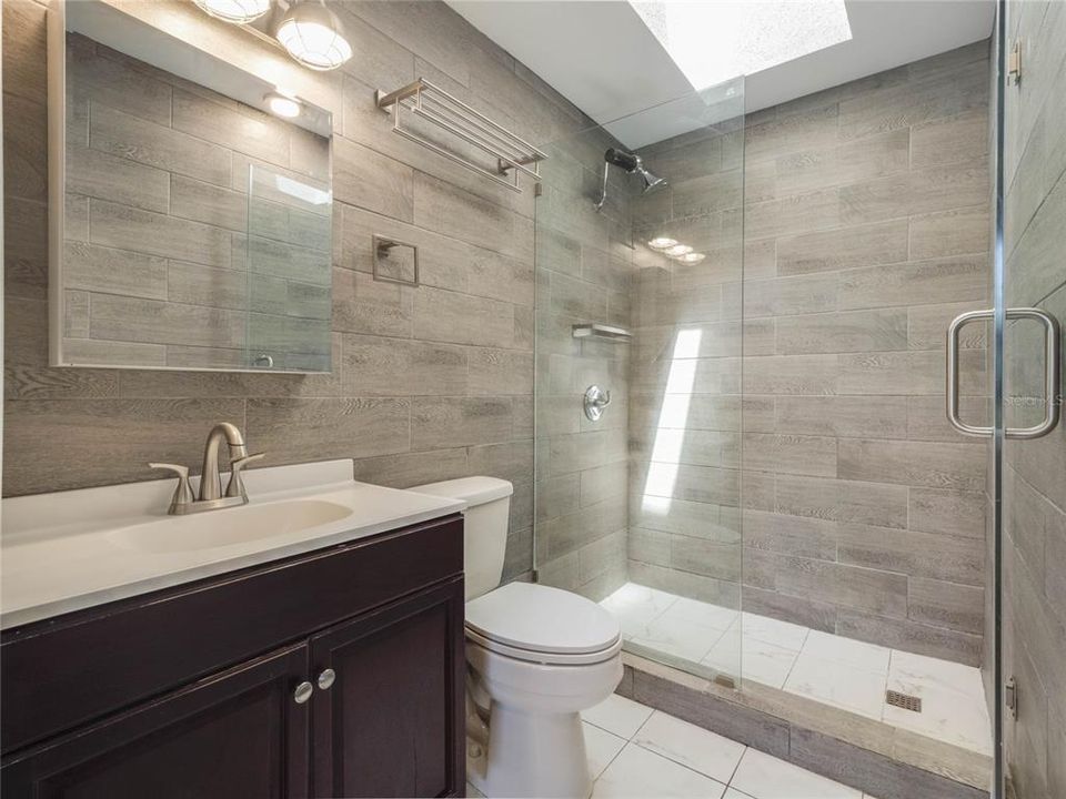 Недавно арендовано: $2,000 (1 спален, 1 ванн, 823 Квадратных фут)