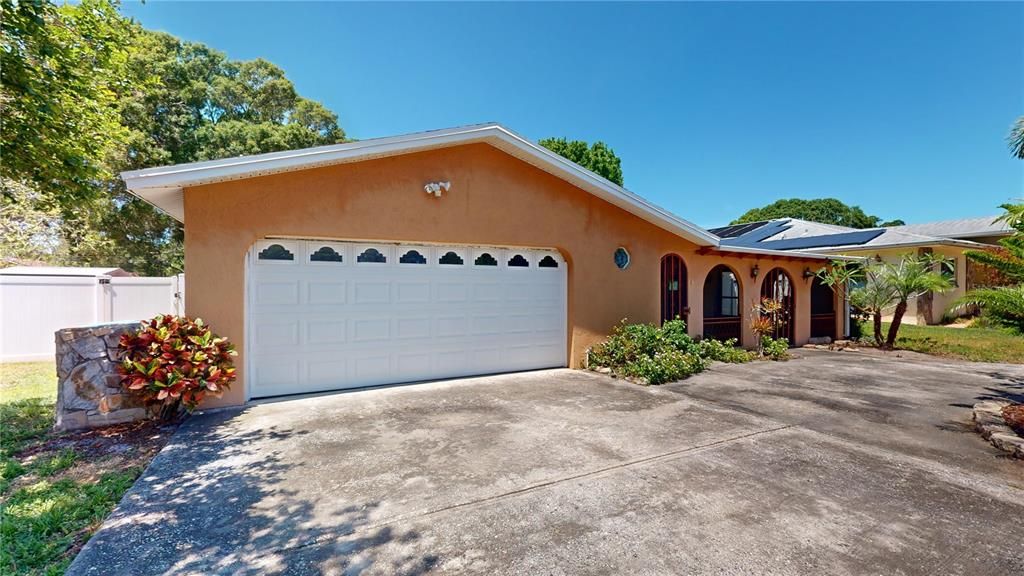 Recently Sold: $465,000 (3 beds, 2 baths, 1265 Square Feet)