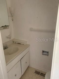 For Rent: $1,600 (3 beds, 1 baths, 1032 Square Feet)