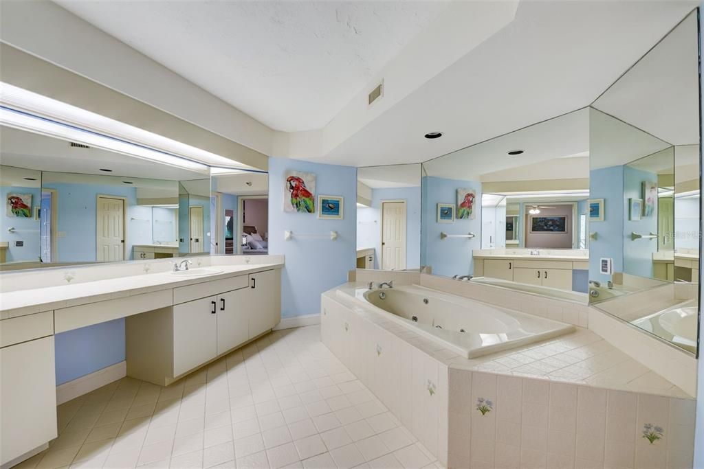 待售: $650,000 (3 贝兹, 2 浴室, 1950 平方英尺)