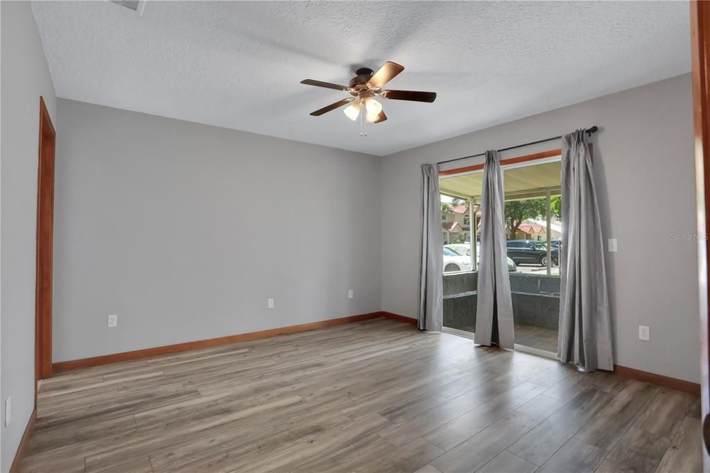For Sale: $249,500 (2 beds, 2 baths, 1144 Square Feet)