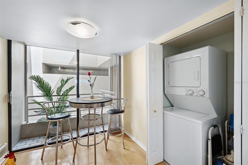 For Sale: $825,000 (2 beds, 2 baths, 1415 Square Feet)