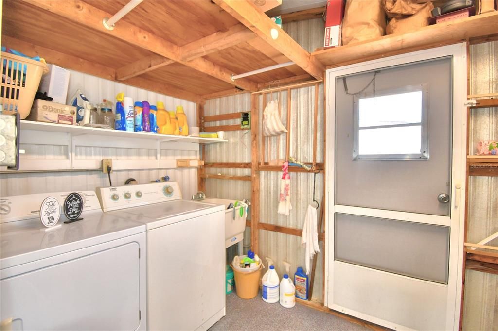 For Sale: $119,000 (2 beds, 2 baths, 1016 Square Feet)