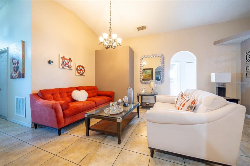 Active With Contract: $395,000 (3 beds, 2 baths, 1400 Square Feet)