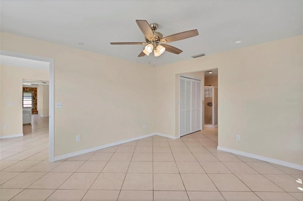 For Sale: $329,000 (3 beds, 2 baths, 1917 Square Feet)