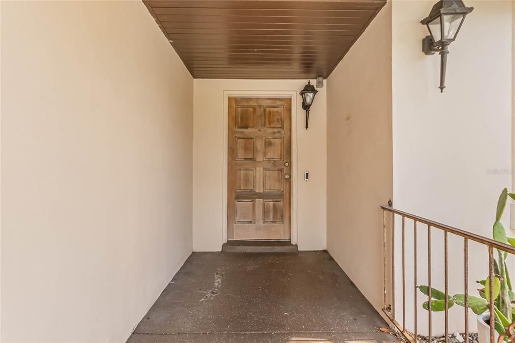 Active With Contract: $345,000 (3 beds, 2 baths, 1566 Square Feet)