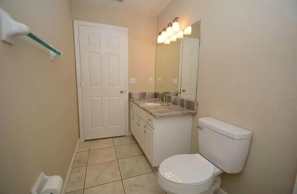 最近租的: $2,400 (3 贝兹, 2 浴室, 1449 平方英尺)