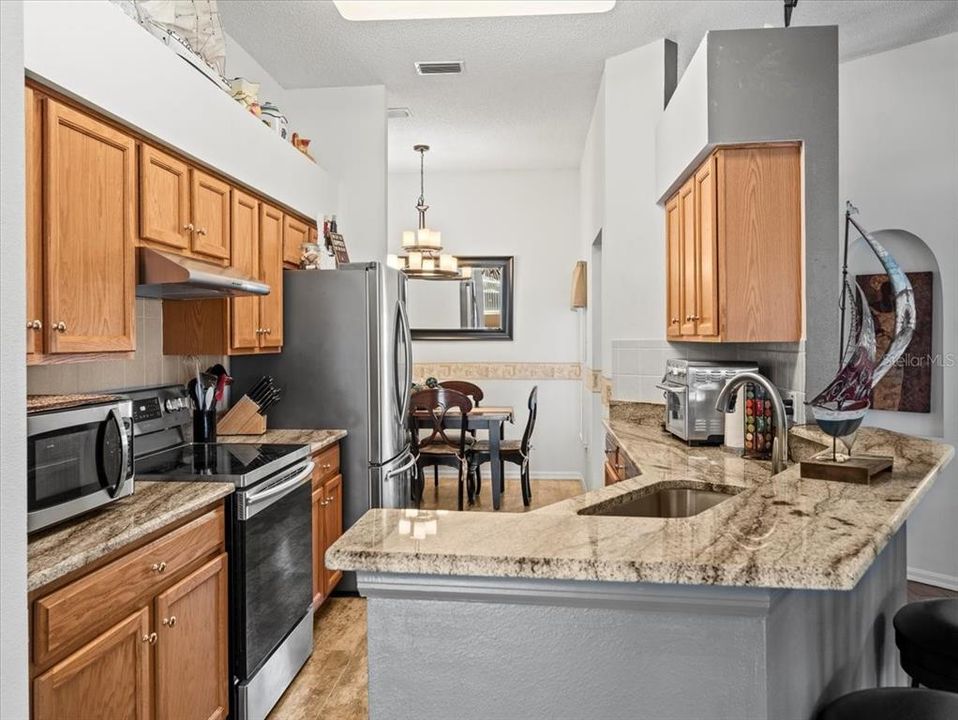 For Sale: $335,000 (2 beds, 2 baths, 1536 Square Feet)