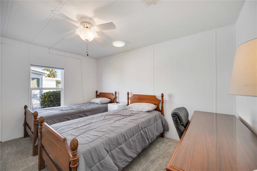 For Sale: $245,000 (2 beds, 2 baths, 1320 Square Feet)