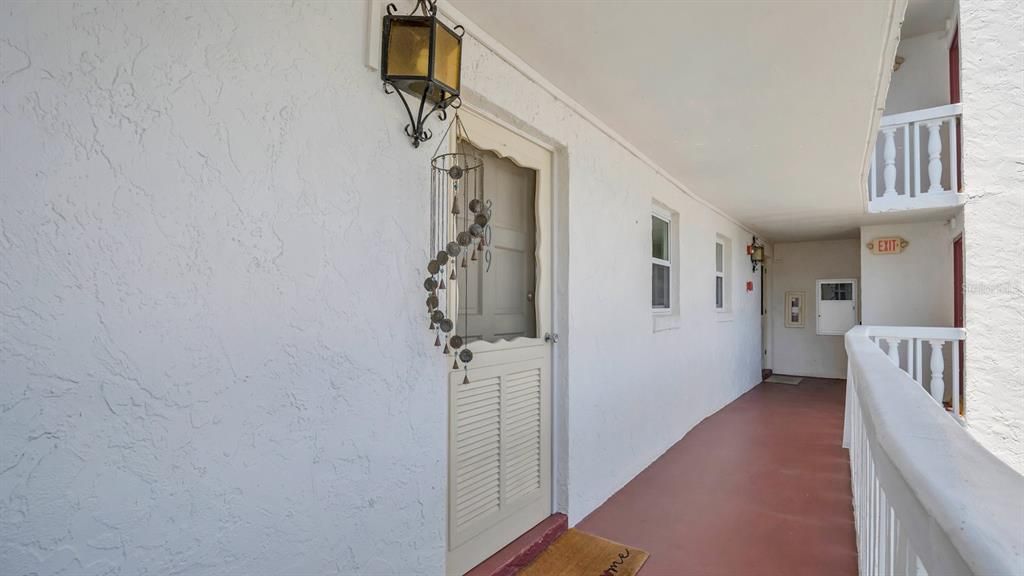 For Sale: $330,000 (2 beds, 2 baths, 1209 Square Feet)