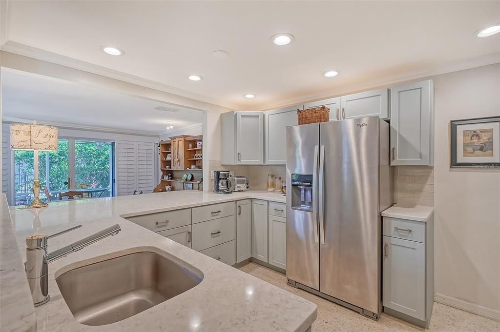For Sale: $472,900 (2 beds, 2 baths, 1664 Square Feet)
