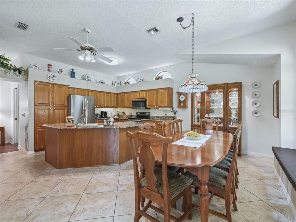 Spacious, open Kitchen and Dining Room
