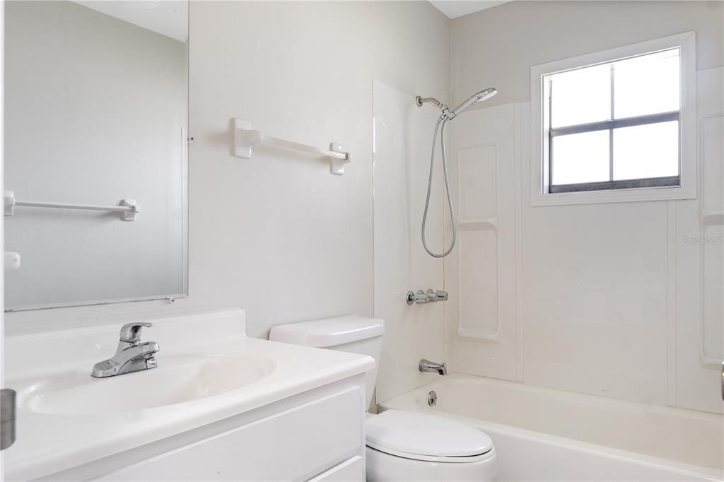 Недавно арендовано: $1,500 (2 спален, 1 ванн, 905 Квадратных фут)