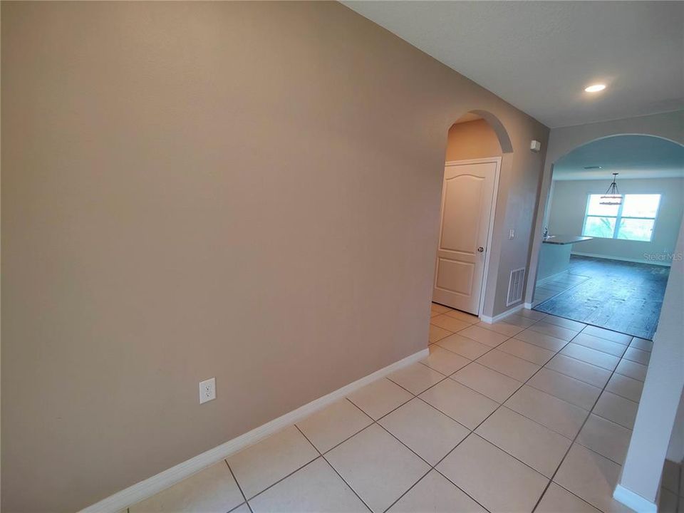 Active With Contract: $2,299 (3 beds, 2 baths, 1672 Square Feet)