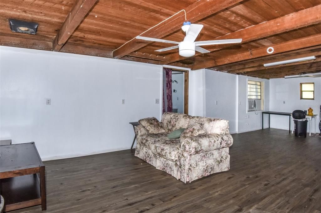 For Sale: $350,000 (2 beds, 2 baths, 540 Square Feet)