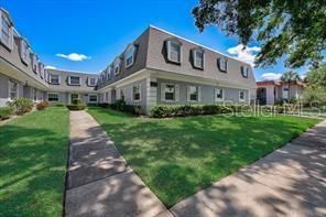 Active With Contract: $270,000 (3 beds, 2 baths, 1240 Square Feet)