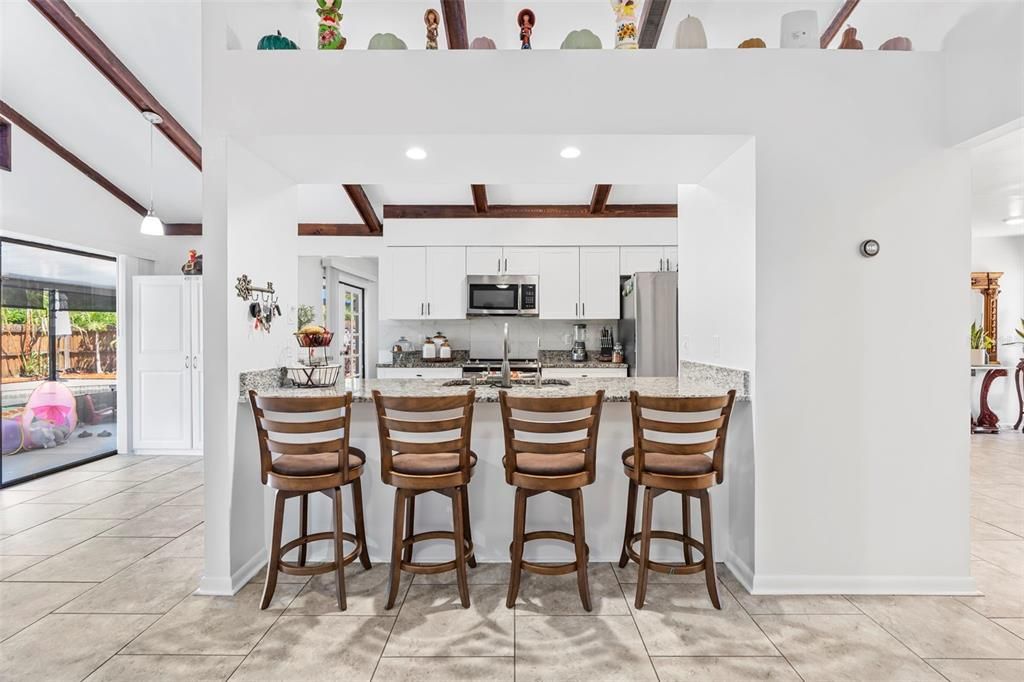 Active With Contract: $599,990 (4 beds, 2 baths, 2124 Square Feet)