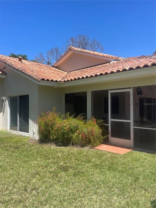 En Venta: $945,000 (4 camas, 3 baños, 3169 Pies cuadrados)