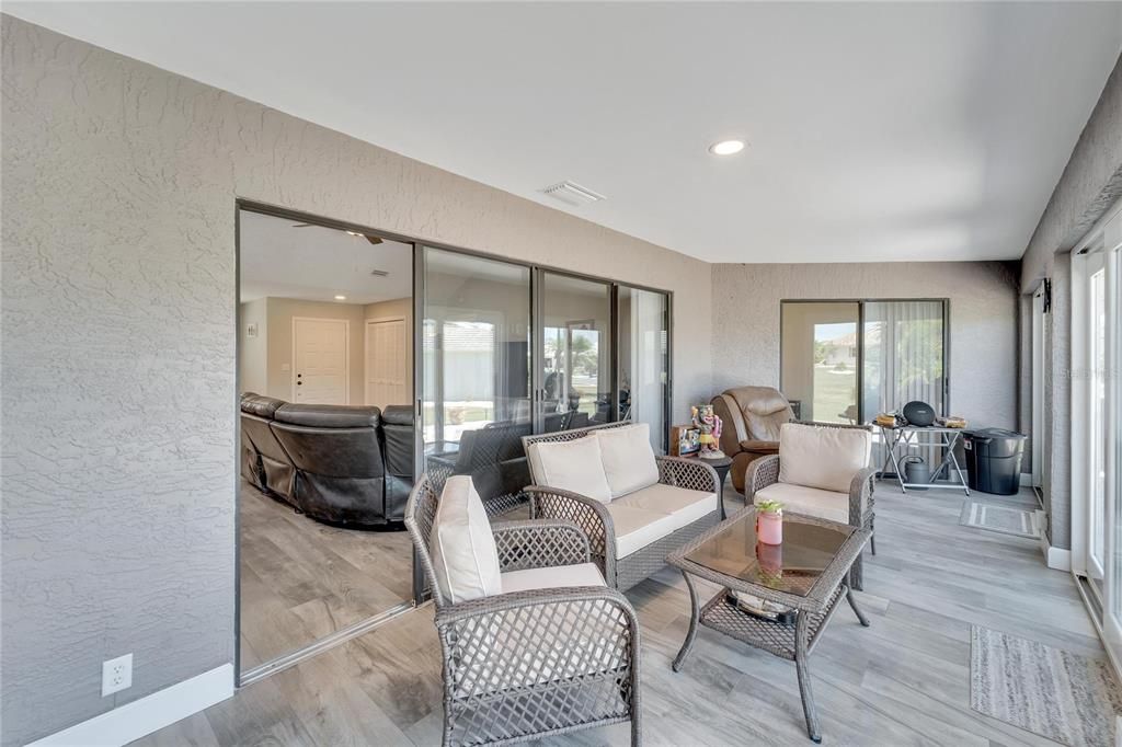 Active With Contract: $375,000 (2 beds, 2 baths, 1923 Square Feet)