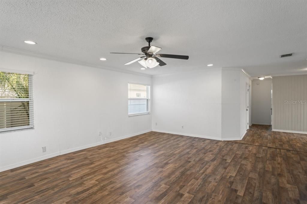 For Sale: $415,000 (3 beds, 2 baths, 1444 Square Feet)