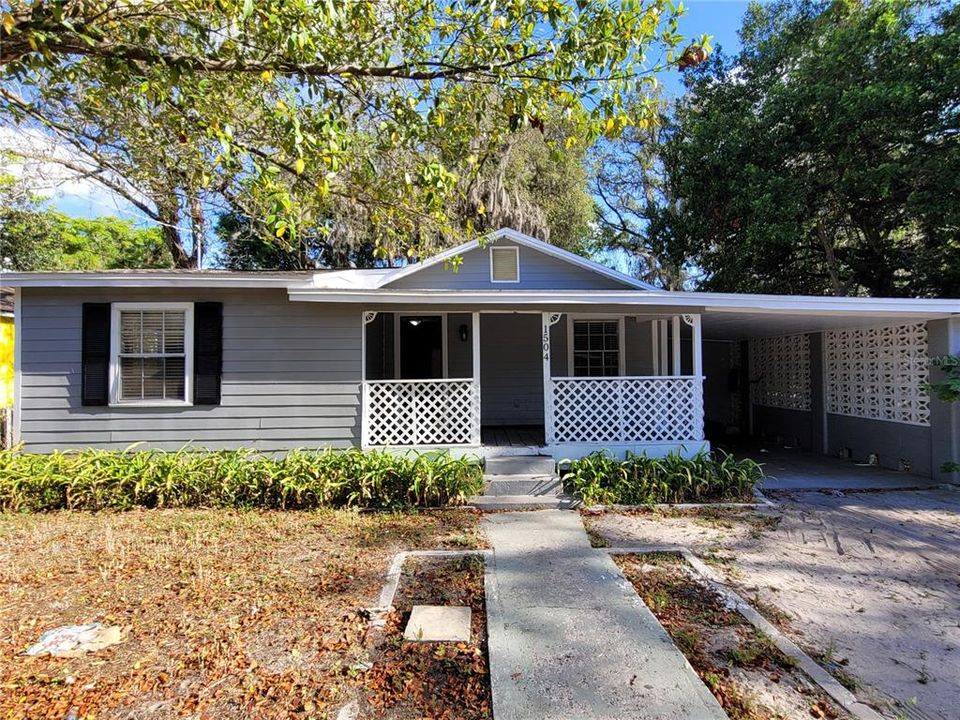 Active With Contract: $1,575 (3 beds, 1 baths, 1493 Square Feet)