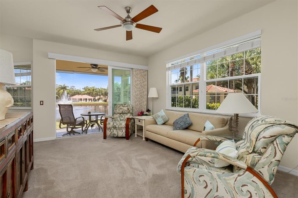 Enter great living space and be captured by the lake view 602 Casa Del Lago, Venice, FL, 34292
