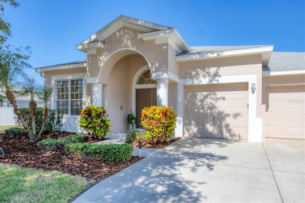 Recently Sold: $559,000 (4 beds, 2 baths, 2528 Square Feet)