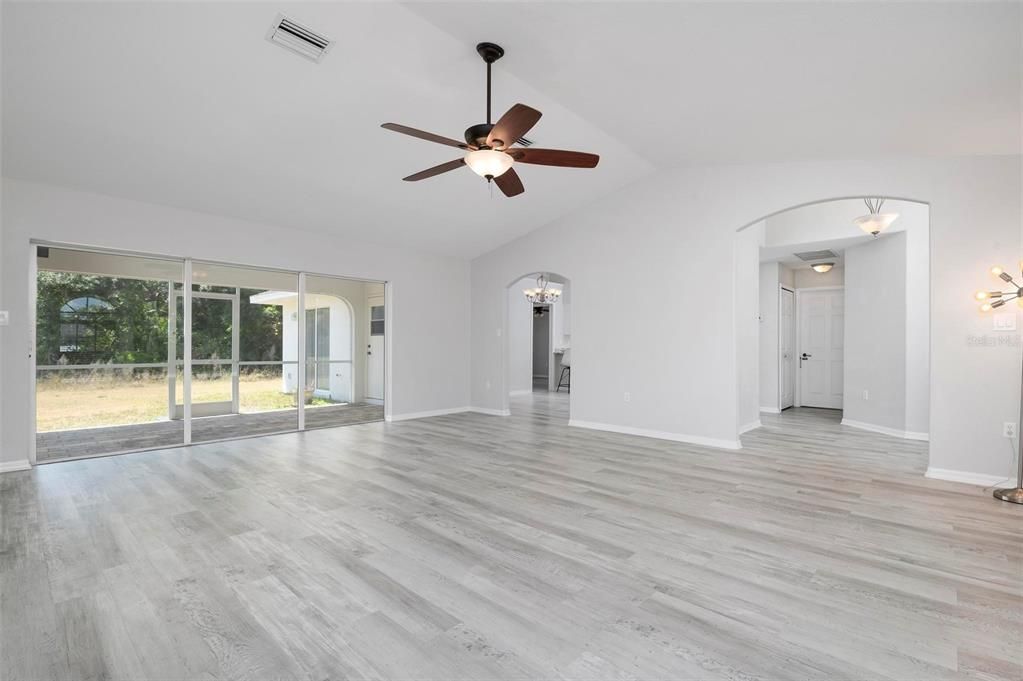 For Sale: $359,900 (3 beds, 2 baths, 2052 Square Feet)