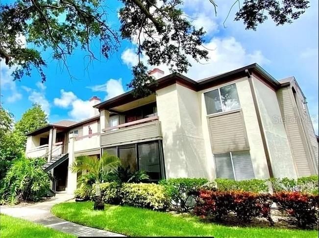 Vendido Recientemente: $259,900 (2 camas, 2 baños, 1028 Pies cuadrados)