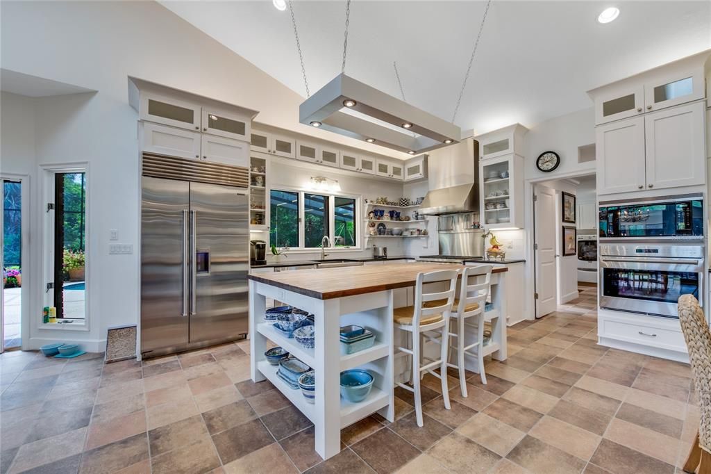 Active With Contract: $1,200,000 (4 beds, 4 baths, 4324 Square Feet)