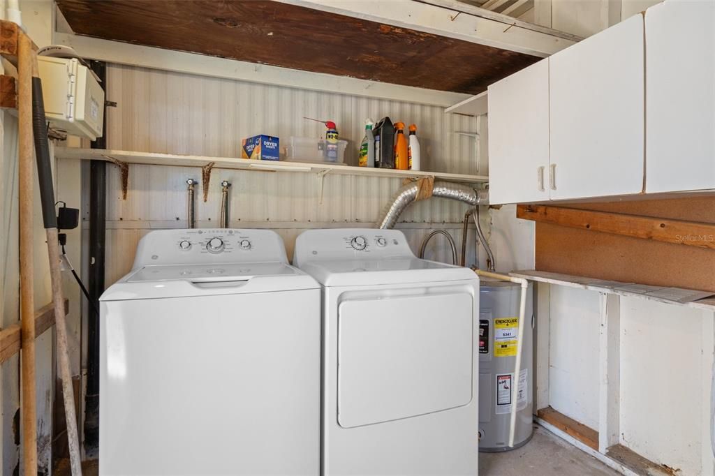 For Sale: $148,000 (2 beds, 2 baths, 960 Square Feet)