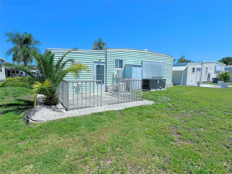 For Sale: $239,900 (2 beds, 2 baths, 1208 Square Feet)