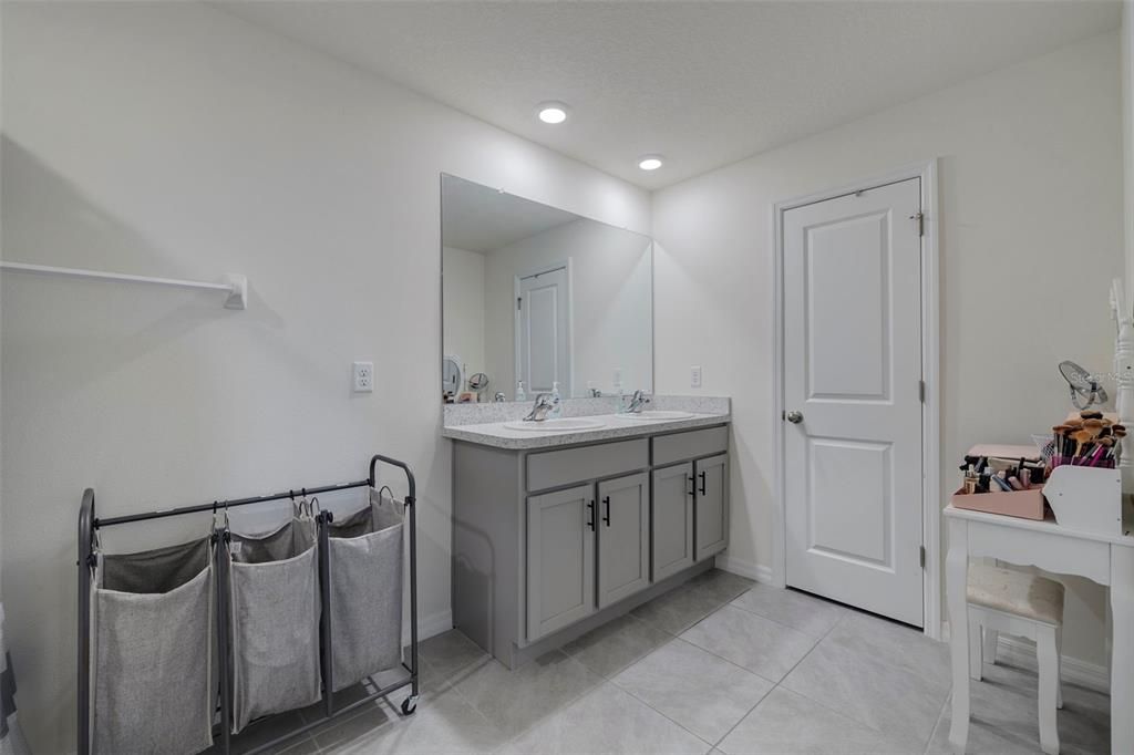 Active With Contract: $365,000 (4 beds, 2 baths, 2328 Square Feet)